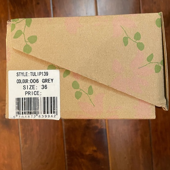 ILSE JACOBSEN Womens Gray Tulip Laser Cut Slip On Rubber Sole Shoe Size 36 - Picture 15 of 16